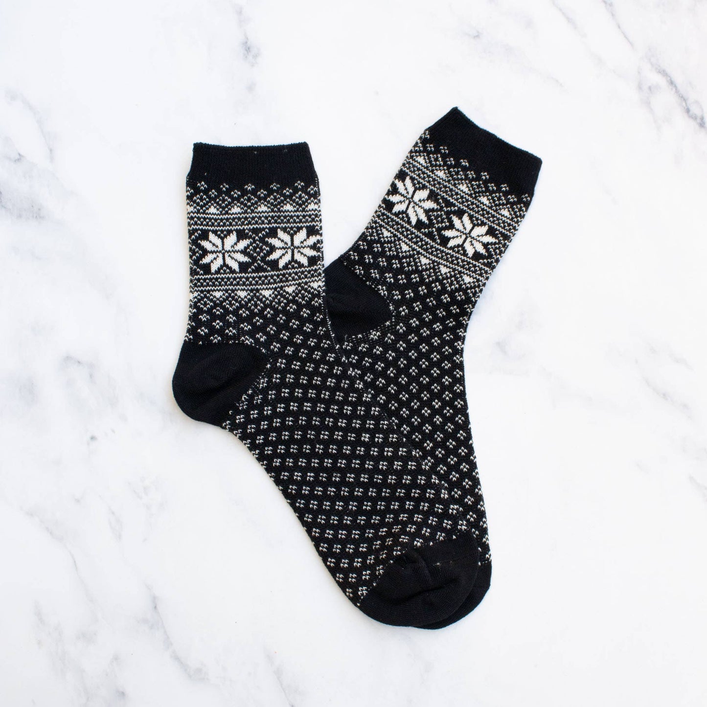 Women's Snowflake-Motif Comfort Socks