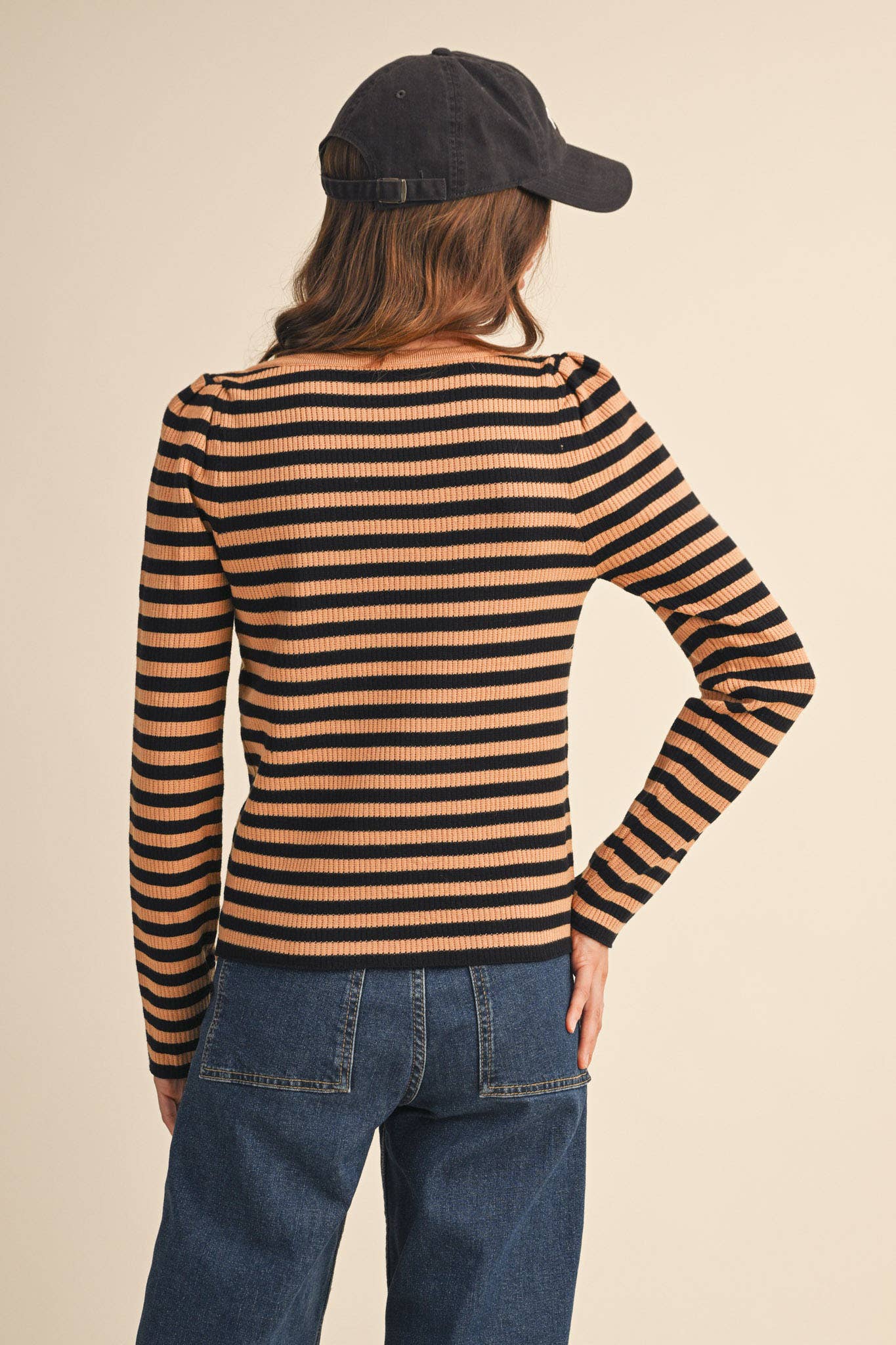 STRIPED BOAT NECK SWEATER