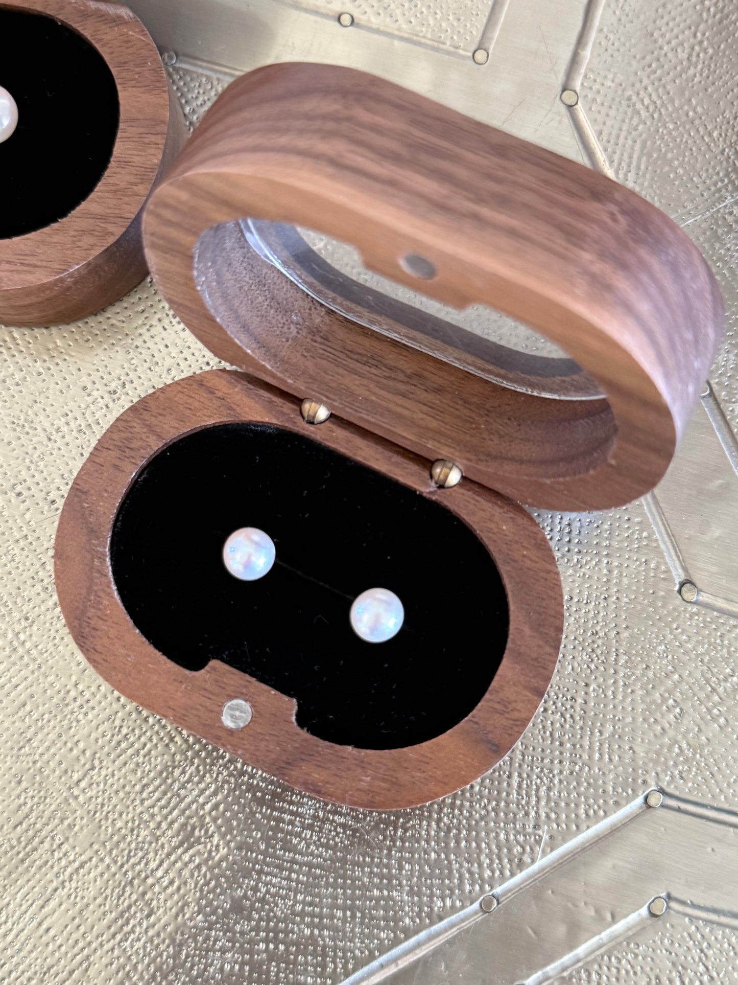 Jardin Blanc Pearl Studs