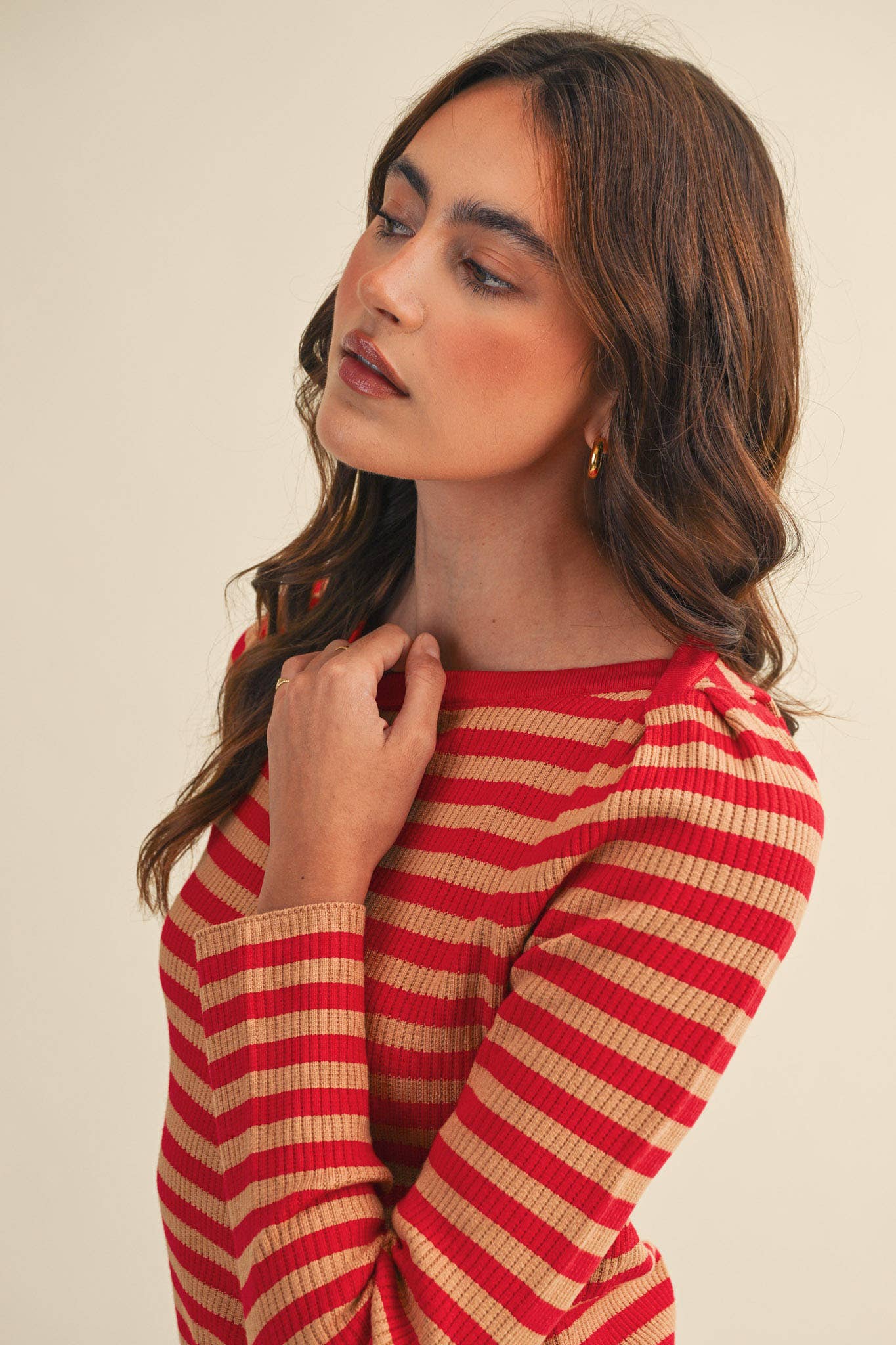 STRIPED BOAT NECK SWEATER