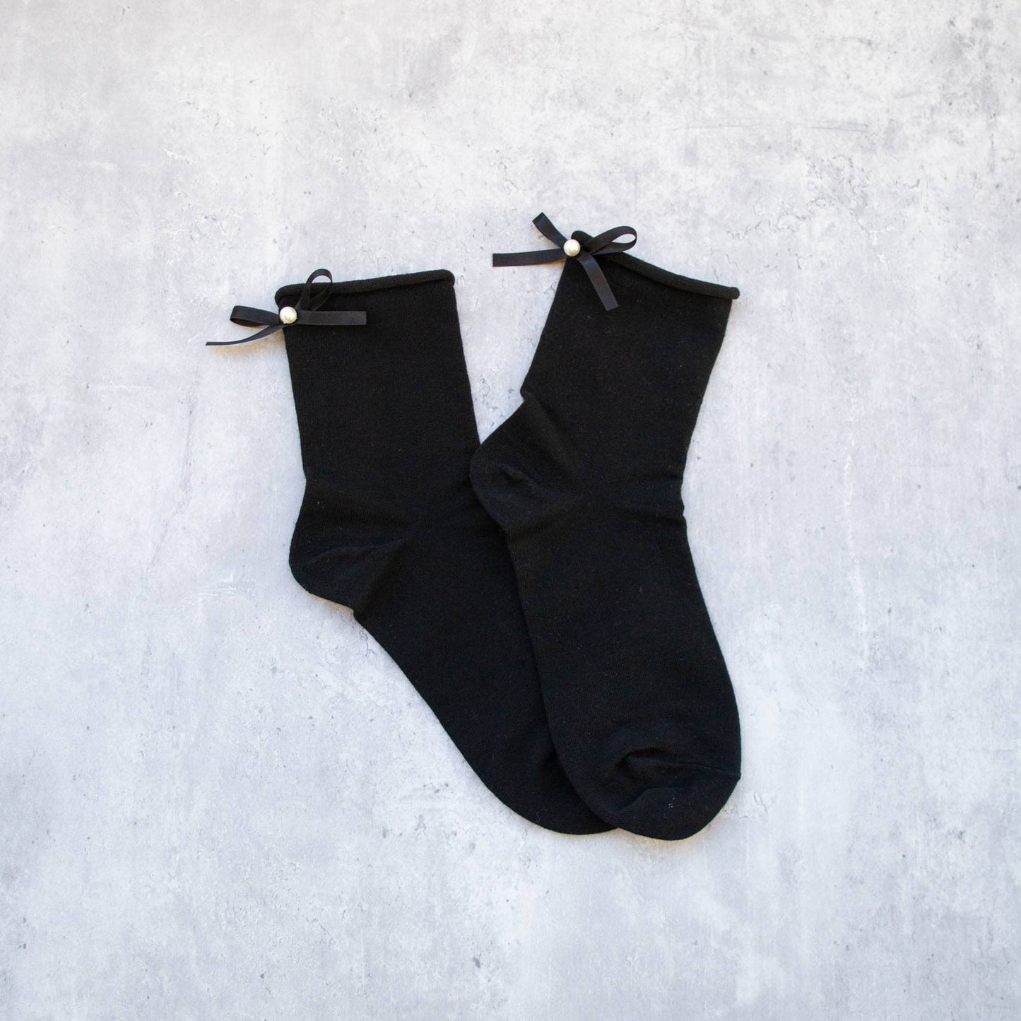 Romantic Ribbon Pearl Socks