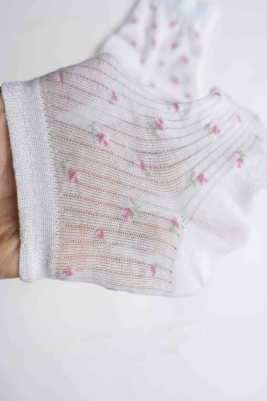 Blossom Breeze Sheer Floral Ankle Socks