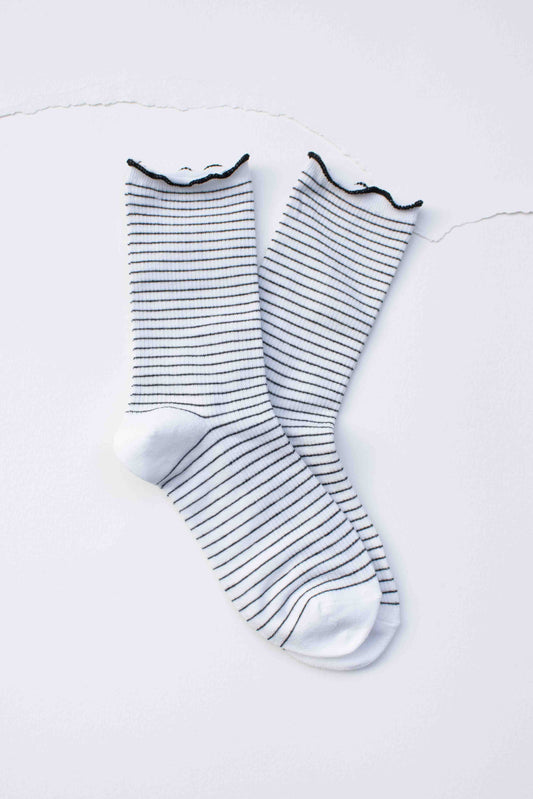 Fine Stripe Ruffle Crew Socks