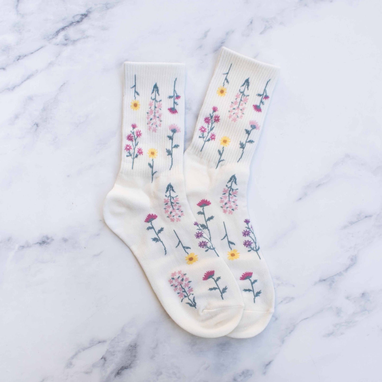 Women's Botanical Garden Casual Socks at Vogue Villa