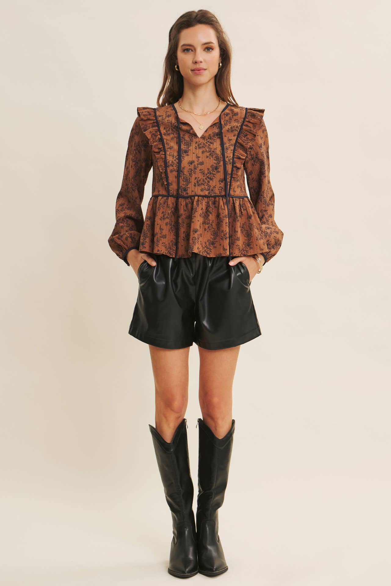 Savannah Floral Top at Vogue Villa