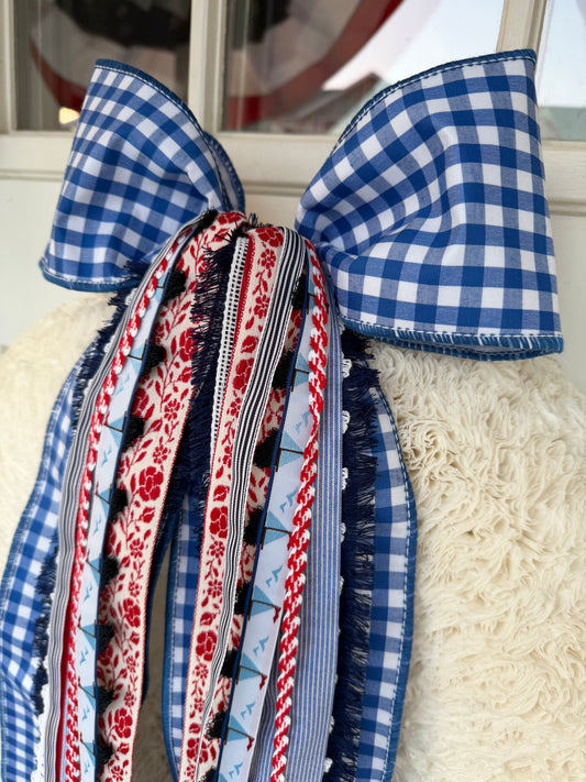 Summer Regatta Statement Bow