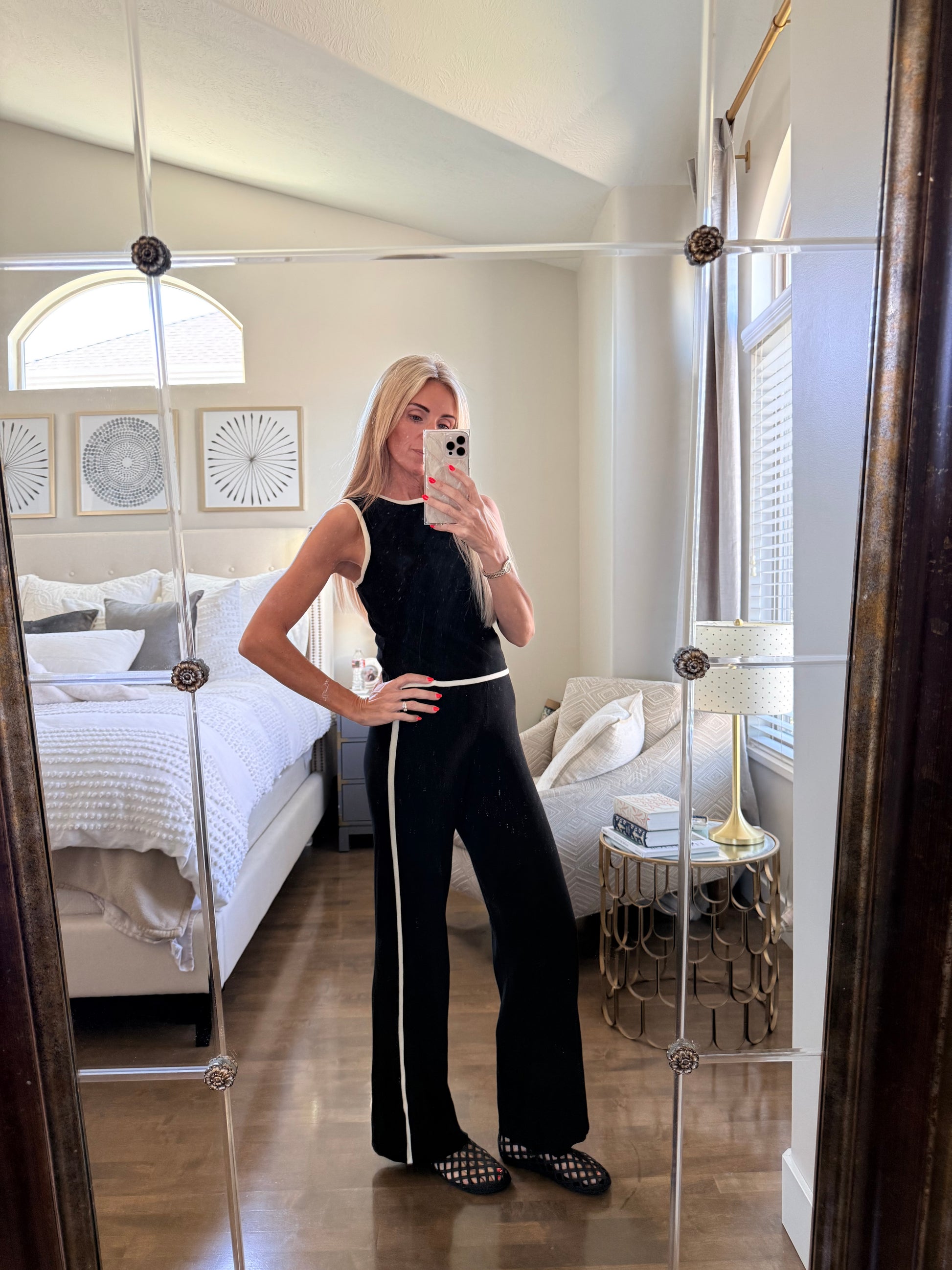 The Blair Contrast Pant - alternate product view at Vogue Villa