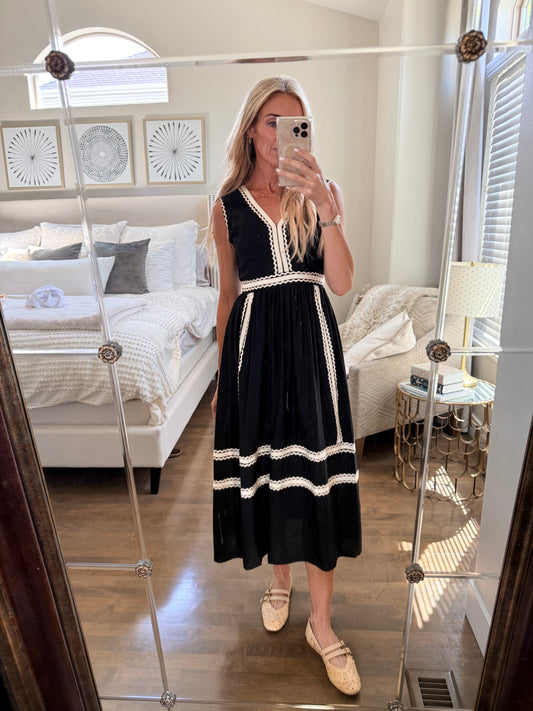 The Nina Scallop Trim Midi Dress