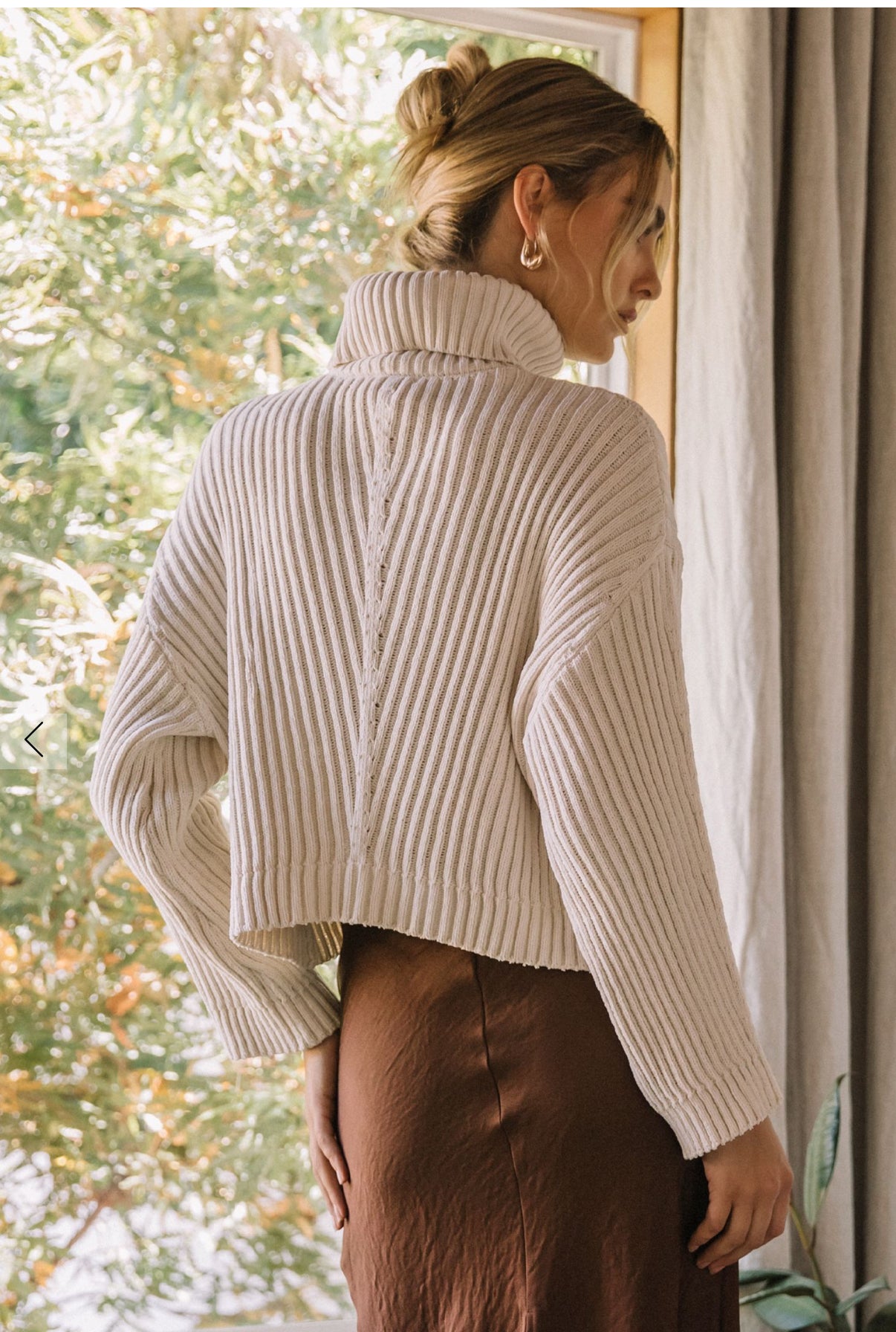 Ribbed Turtle Neck Cropped Sweater