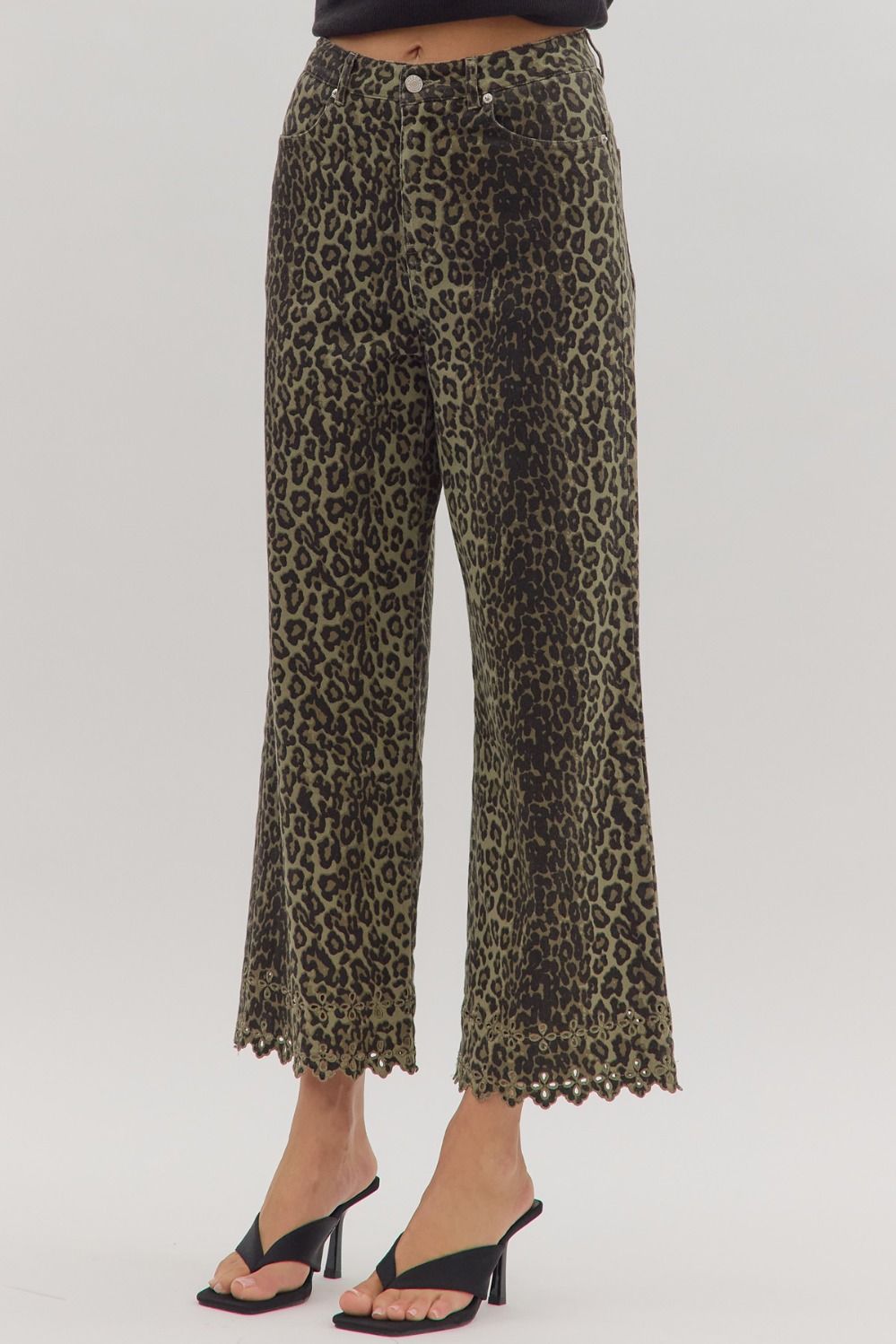 Leopard Eyelet Hem Jeans