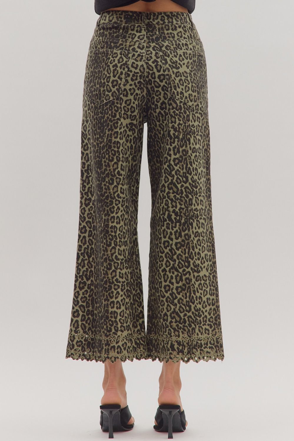 Leopard Eyelet Hem Jeans
