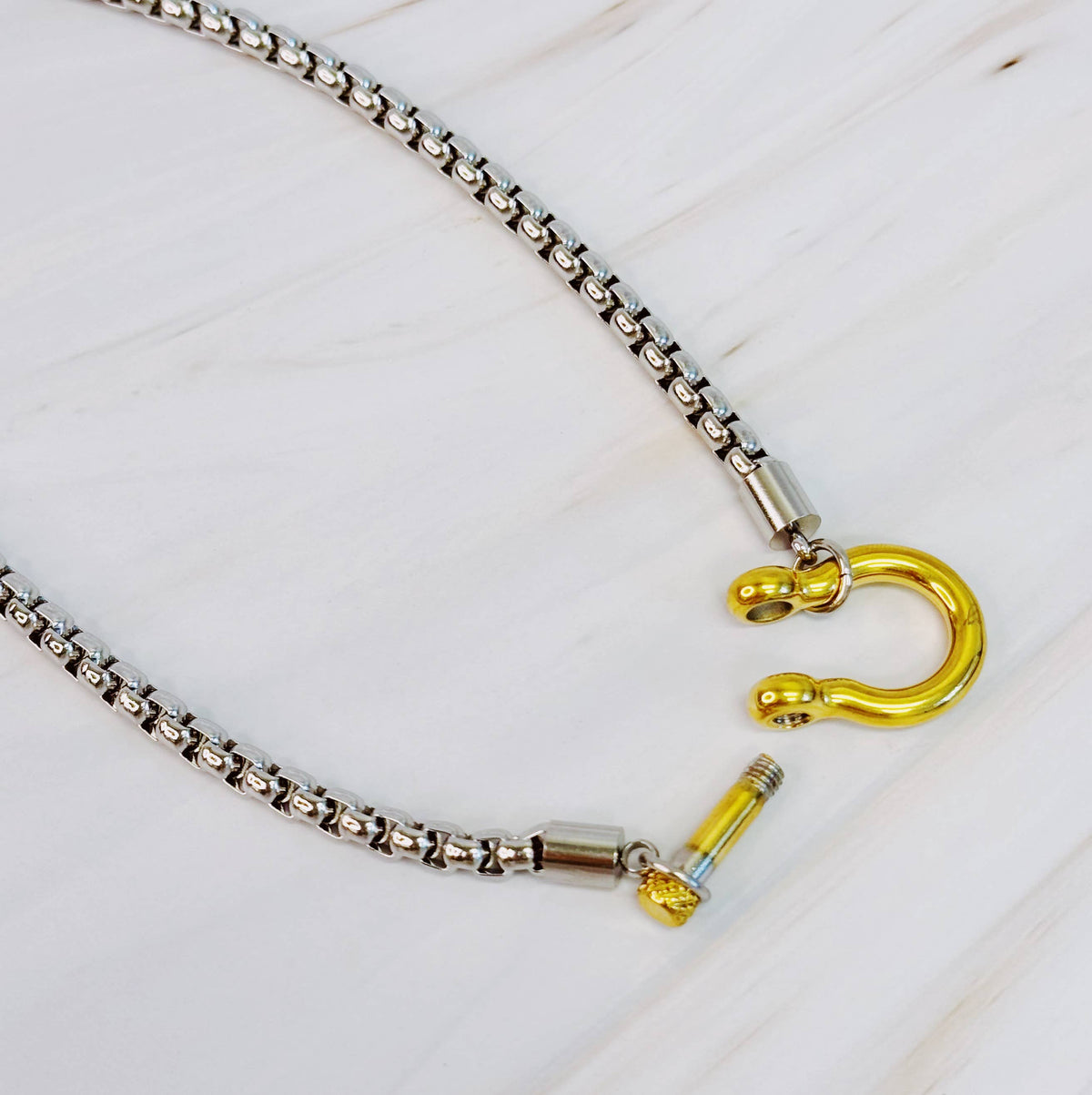 Luxe Pendant Box Chain Necklace