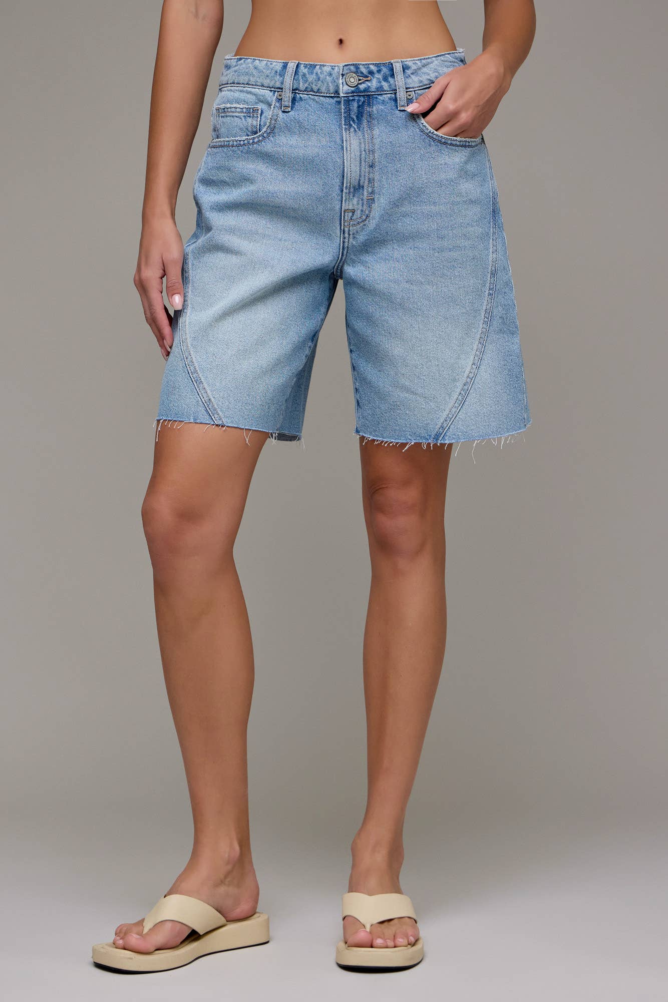 Medium Wash Baggy Shorts